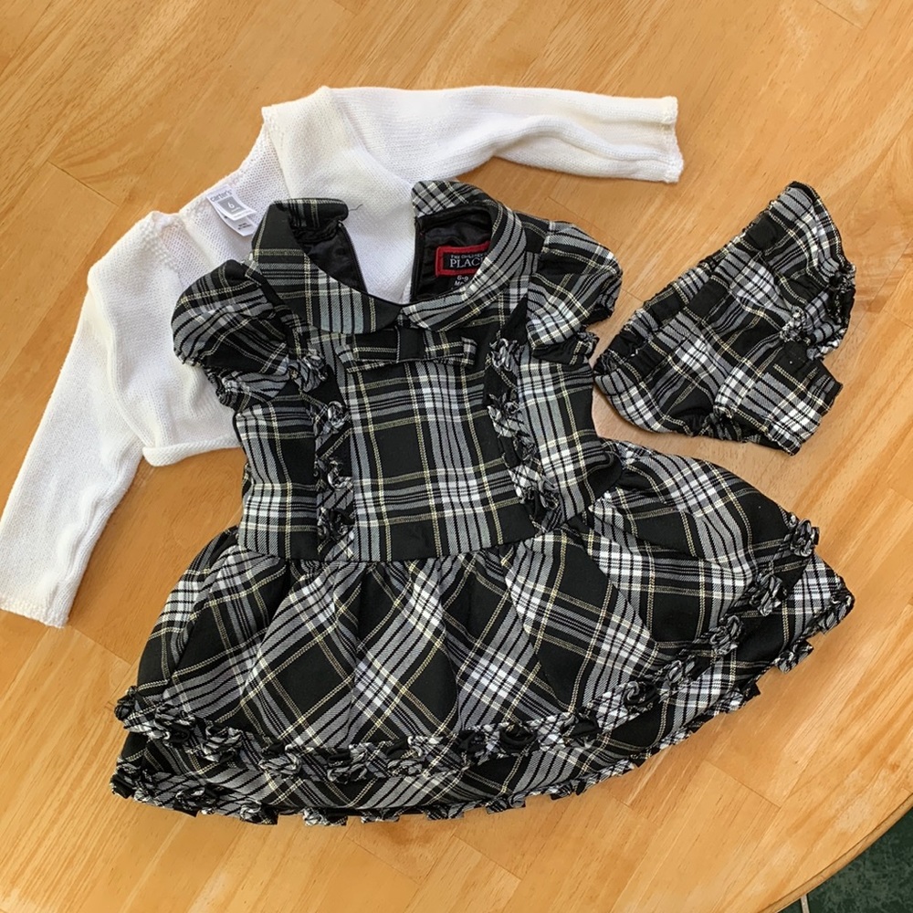Black and White Plaid dress. 6-9 mo.
